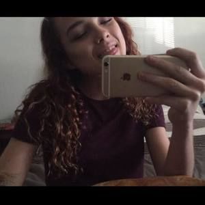 Meet your Posher, Elaina